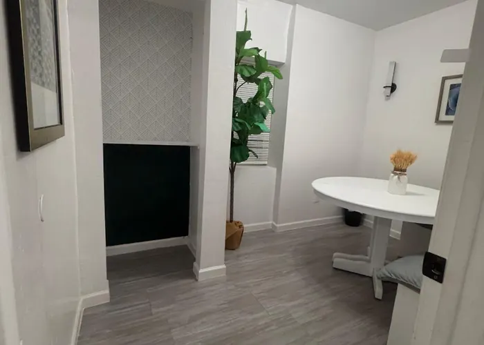 Cozy Away From * Phoenix